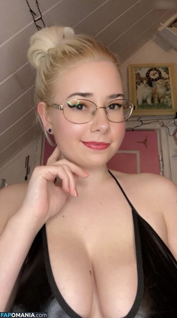 Sina-Marie Hüttner / sina.mh2001 Nu OnlyFans  Photo fuitée #11