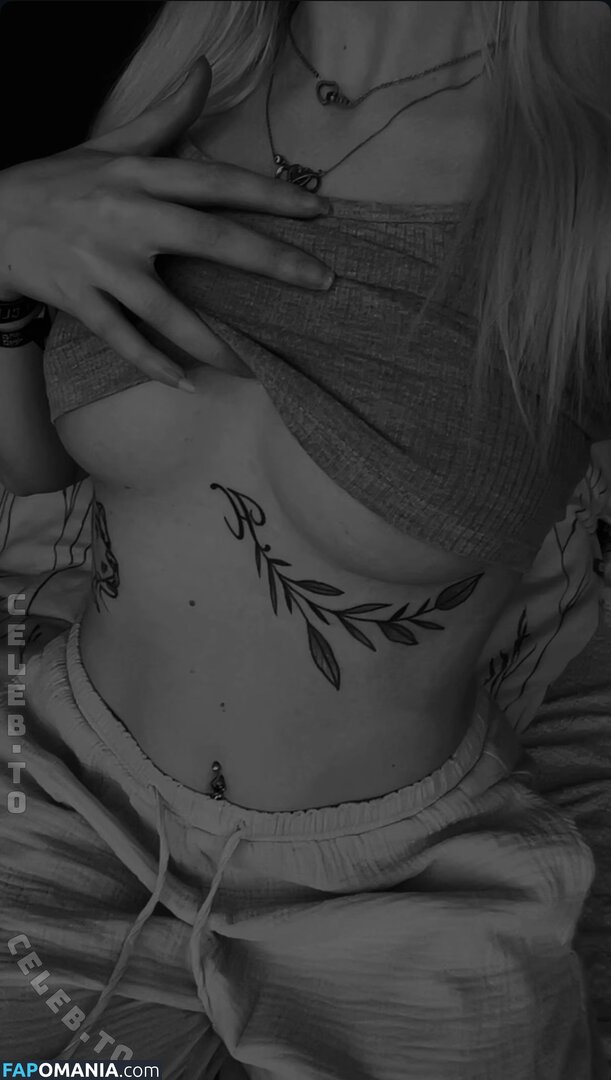 sina.njck / sina_nck Nu OnlyFans  Photo fuitée #70