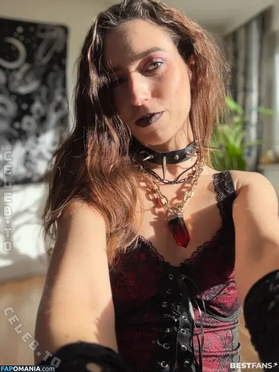 Skarlya / darkelements_byskarlya Nu OnlyFans  Photo fuitée #2