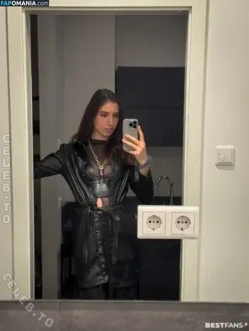 Skarlya / darkelements_byskarlya Nu OnlyFans  Photo fuitée #8