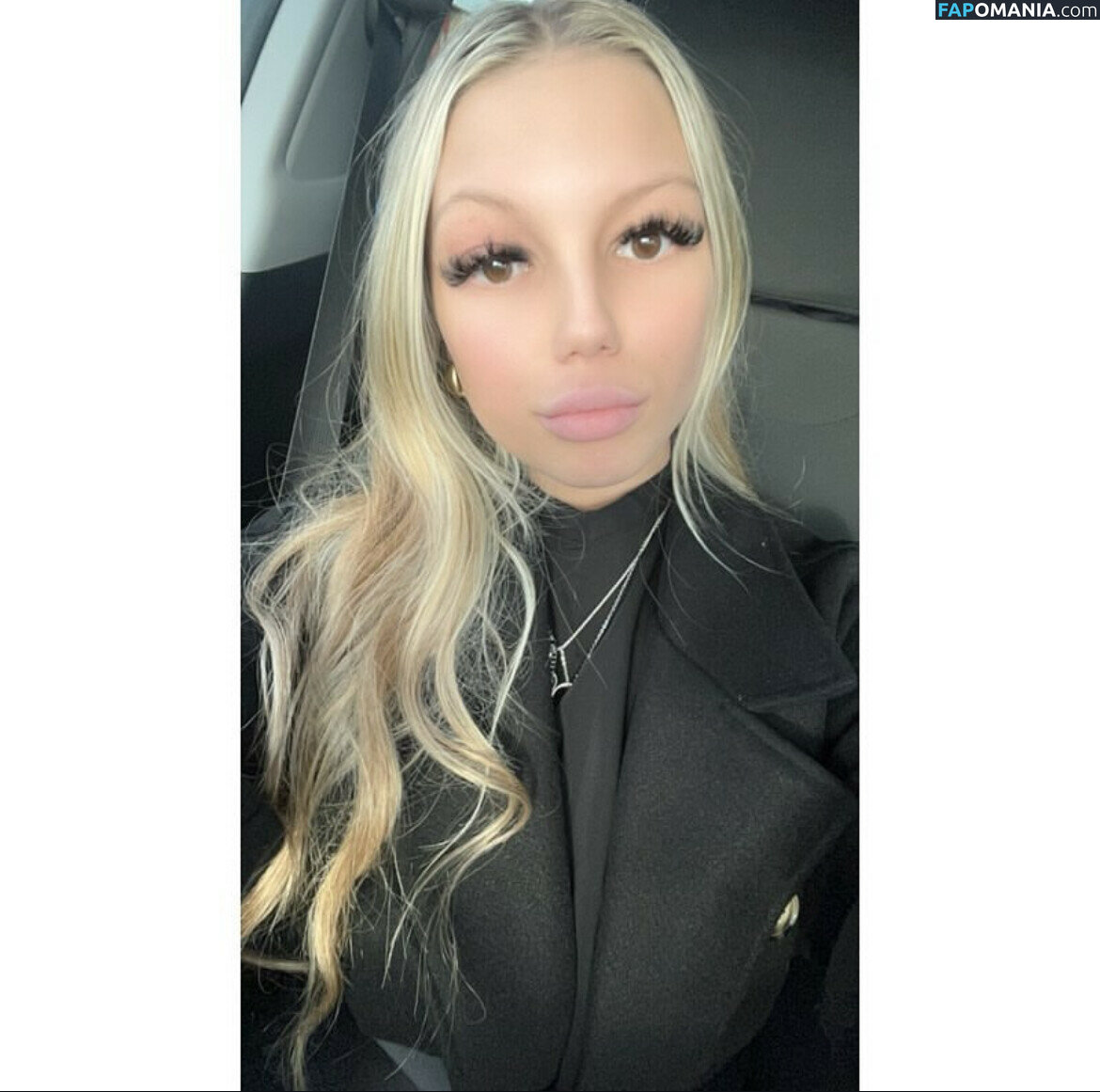 Skye Goddard / Skye Lily Mae Goddard / miafox1x Nu OnlyFans  Photo fuitée #7