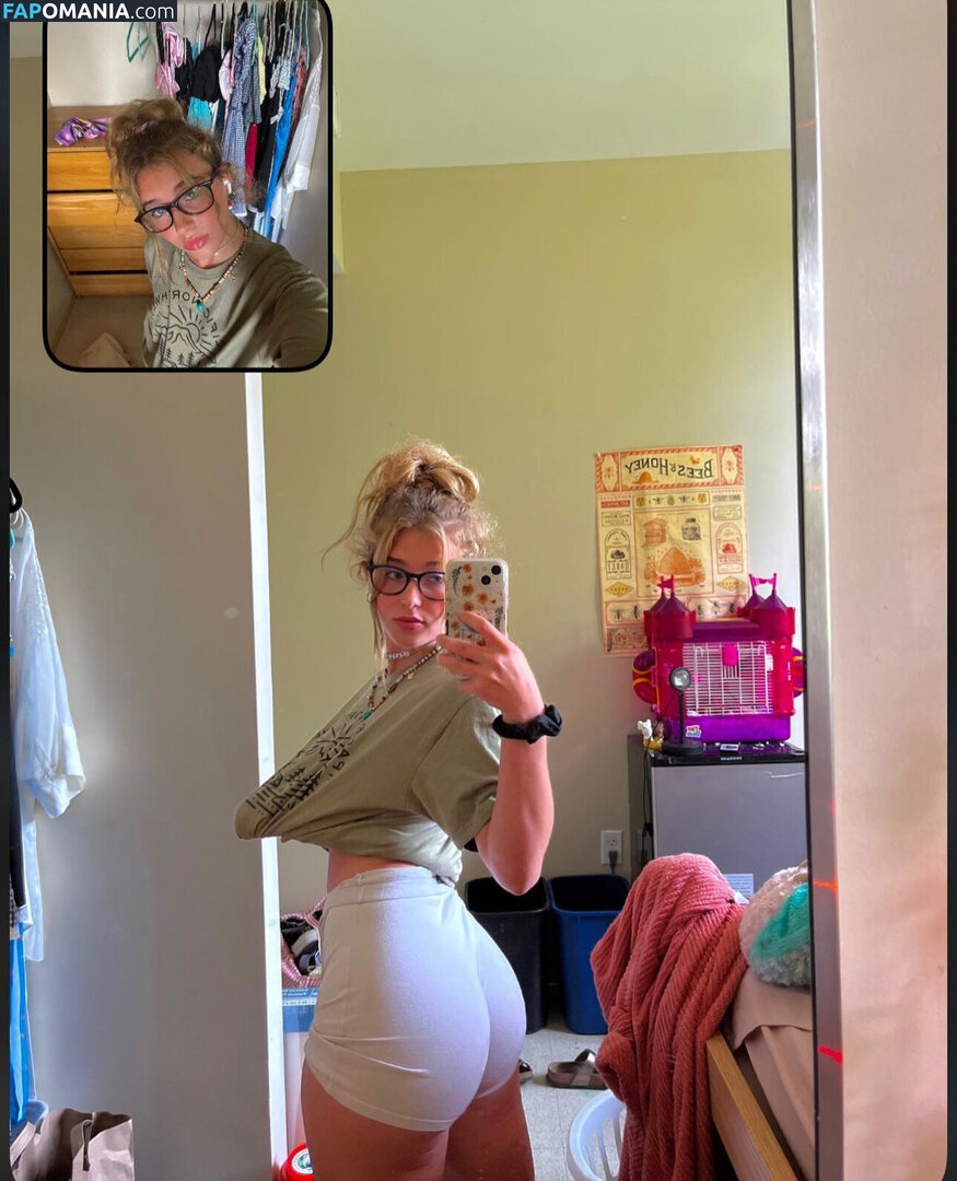 Snoop.doggy / beccacontrer-ass / helenbradshaww Nu OnlyFans  Photo fuitée #3