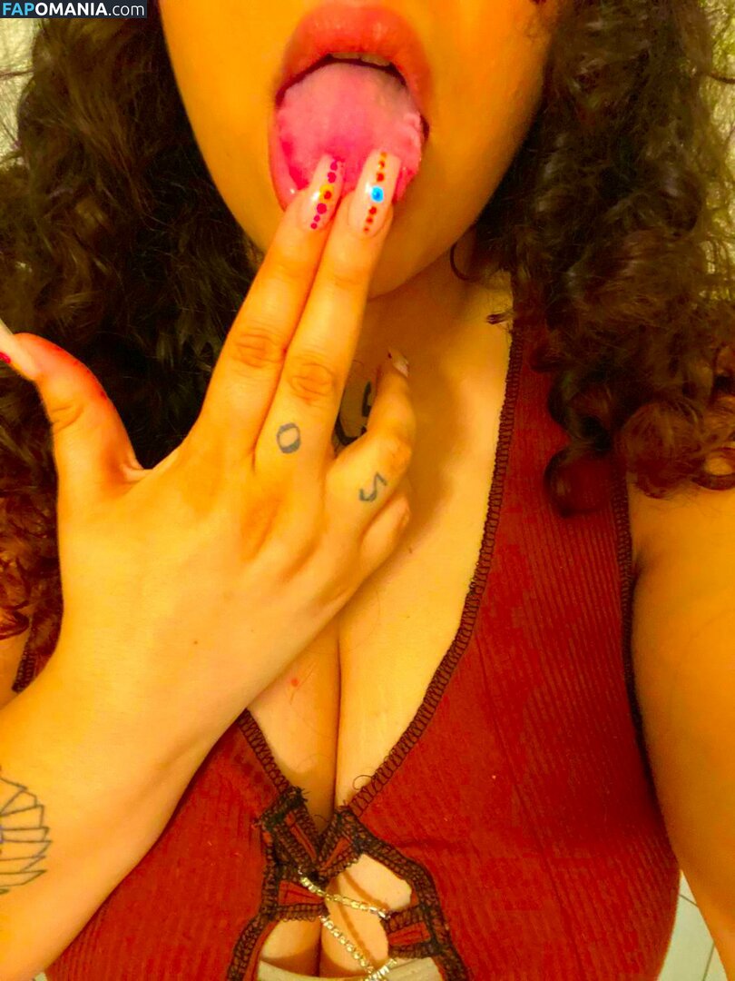 ldjezeriaa / socuurly / socuurvy Nu OnlyFans  Photo fuitée #15