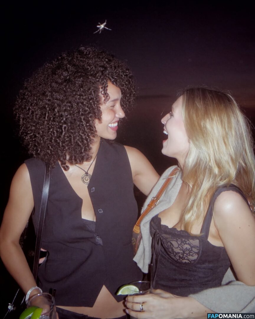 Sofia Wylie / https: / sofiawylie Nu OnlyFans  Photo fuitée #13