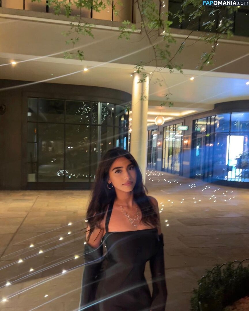 sofiaafpx / sofiashahedd Nu OnlyFans  Photo fuitée #9