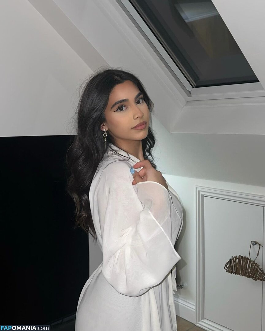 sofiaafpx / sofiashahedd Nu OnlyFans  Photo fuitée #17