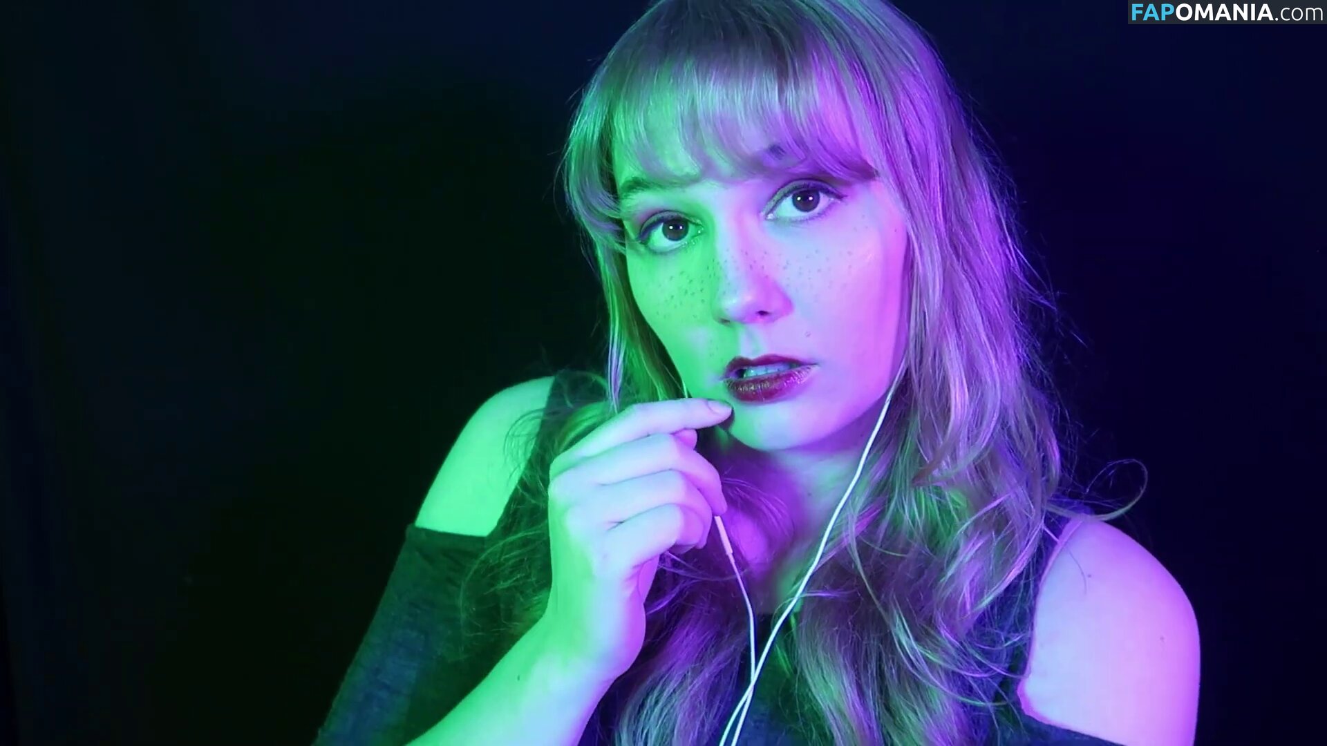 brightstartheory / softlygaloshes Nu OnlyFans  Photo fuitée #39