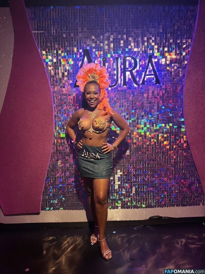 BBB 4 / Solange Vega / https: / solvegaoficial Nu OnlyFans  Photo fuitée #8