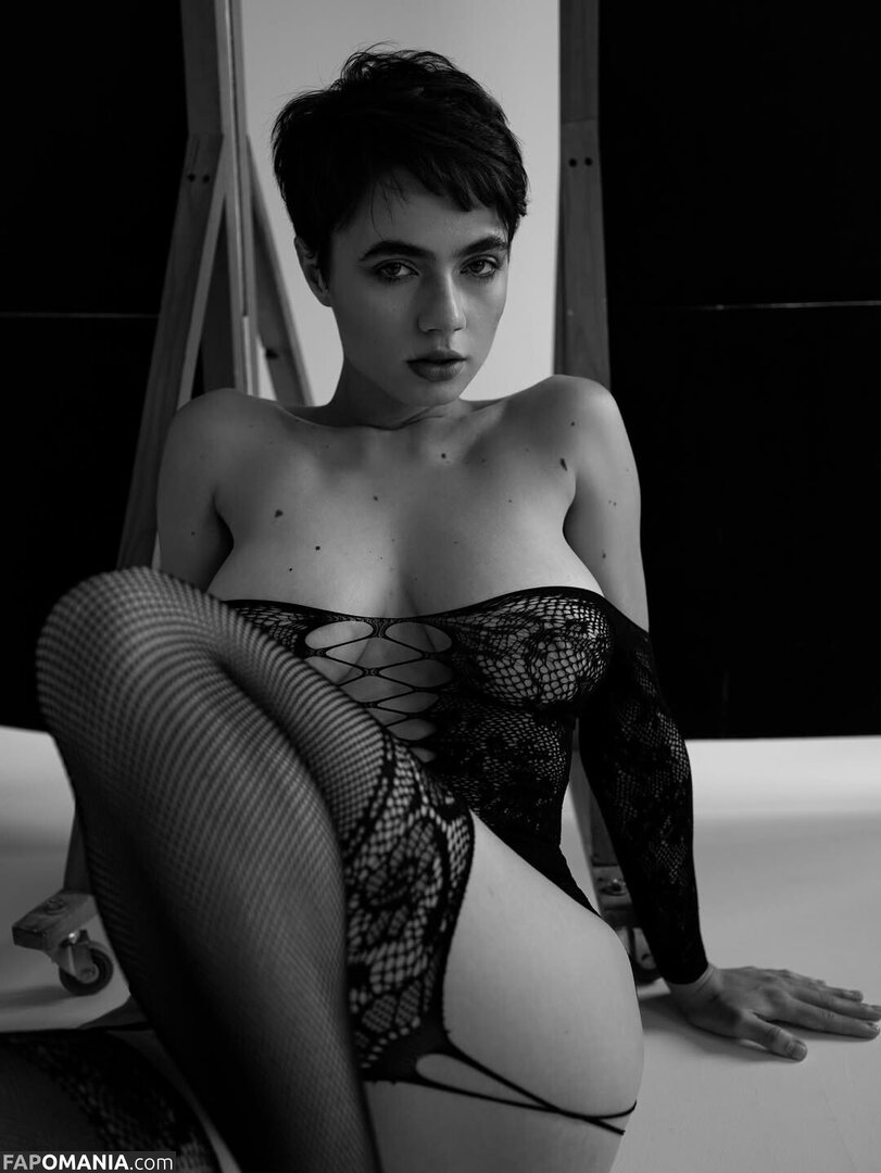 Solomia Maievska / Solomia_Maievska / miamaievska Nu OnlyFans  Photo fuitée #135