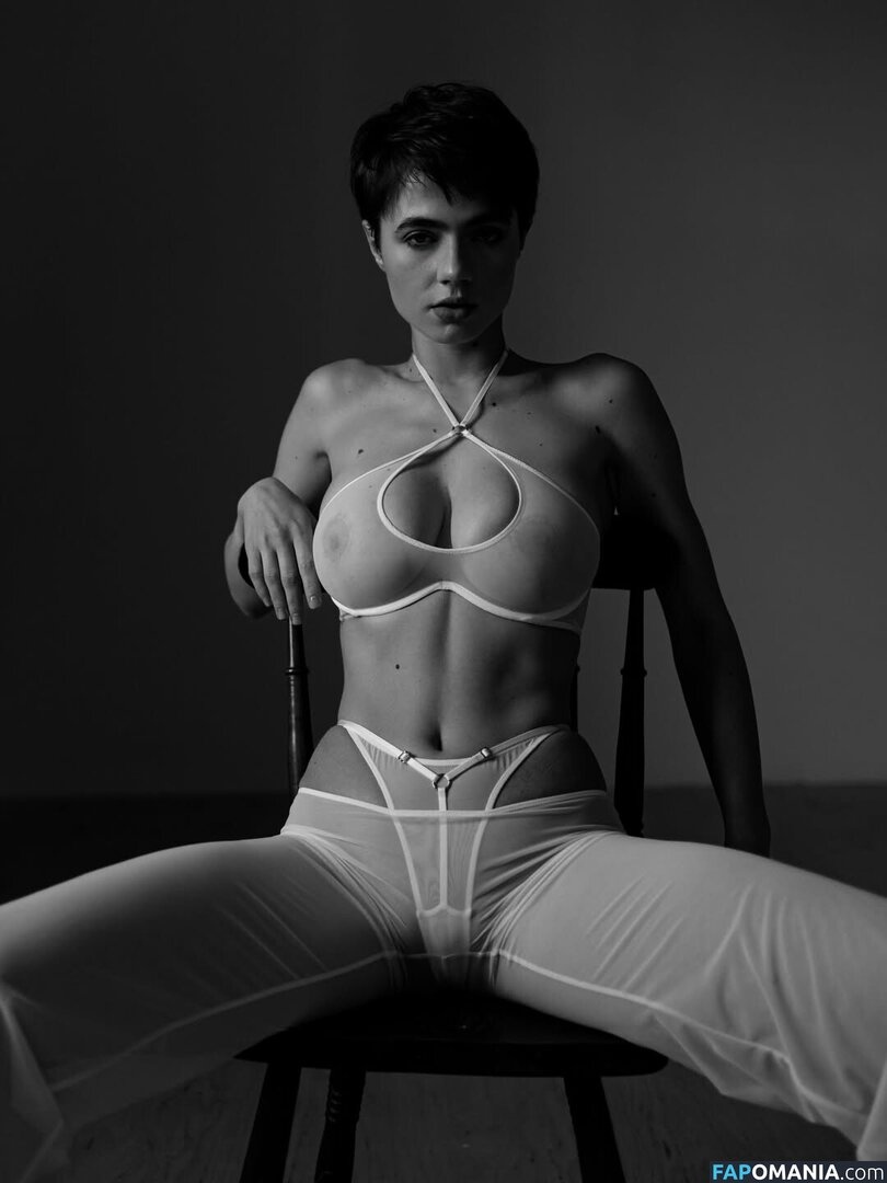 Solomia Maievska / Solomia_Maievska / miamaievska Nu OnlyFans  Photo fuitée #172