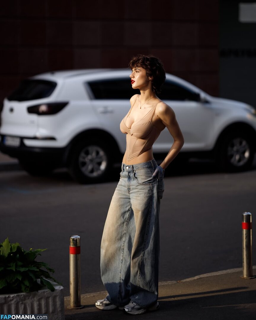Solomia Maievska / Solomia_Maievska / miamaievska Nu OnlyFans  Photo fuitée #195