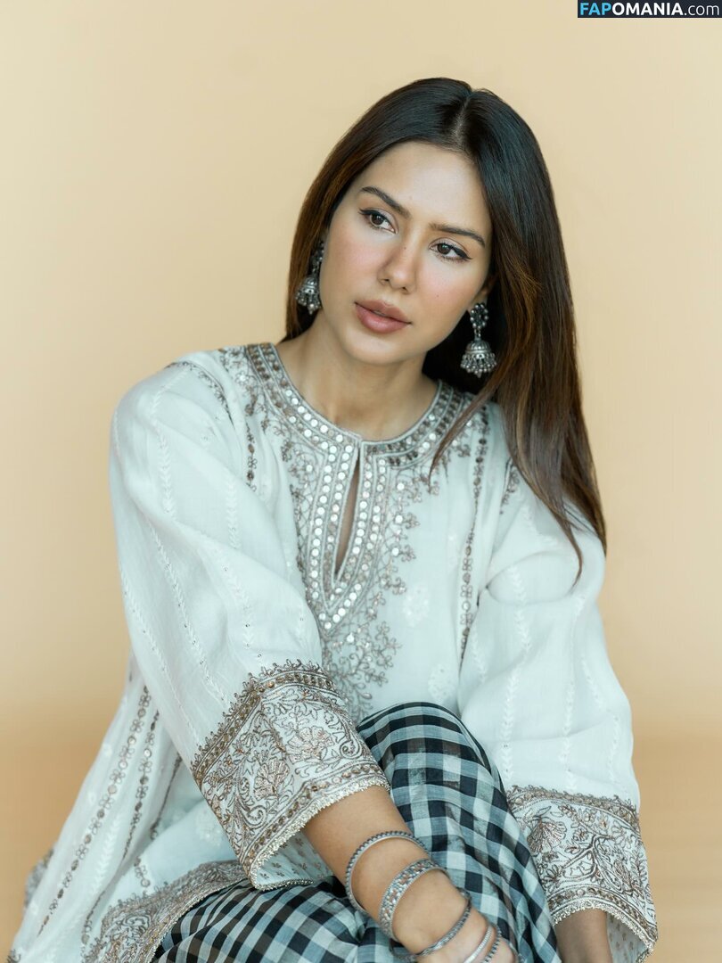 Sonam Bajwa / bajwasonam / sonambajwa Nu OnlyFans  Photo fuitée #13