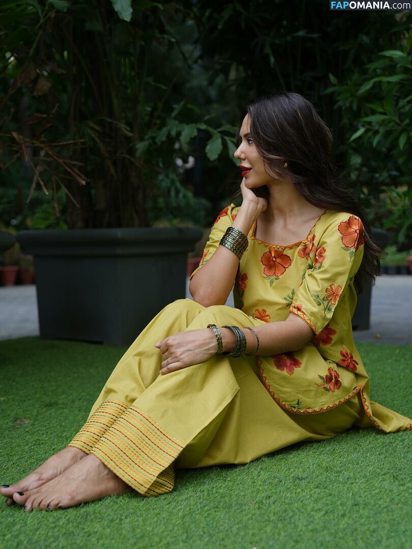 Sonam Bajwa / bajwasonam / sonambajwa Nu OnlyFans  Photo fuitée #31