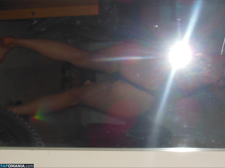 Joe / Sondaspaziale Nu OnlyFans  Photo fuitée #11