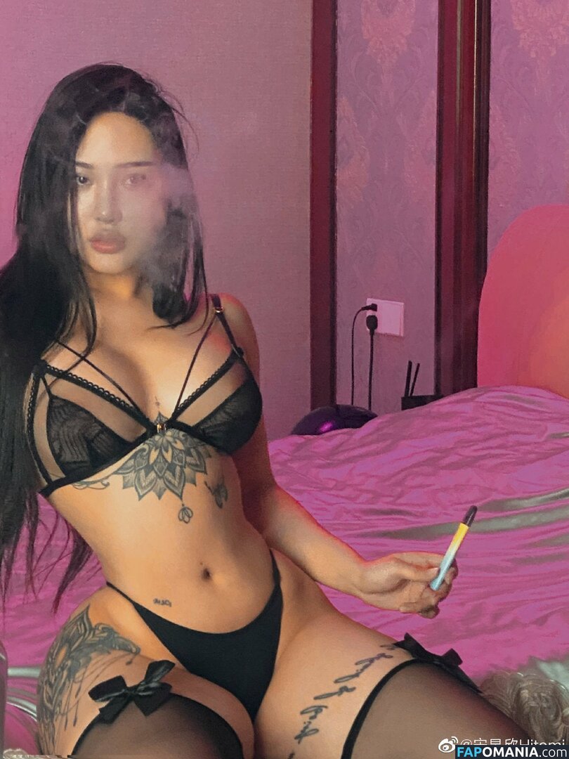 Songyuxin Hitomi / hitomi_official / songyuxin_hitomi Nu OnlyFans  Photo fuitée #57