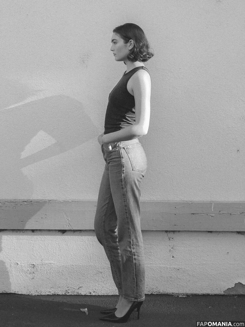 Sophia Woodward / thesophiawoodward Nu OnlyFans  Photo fuitée #21