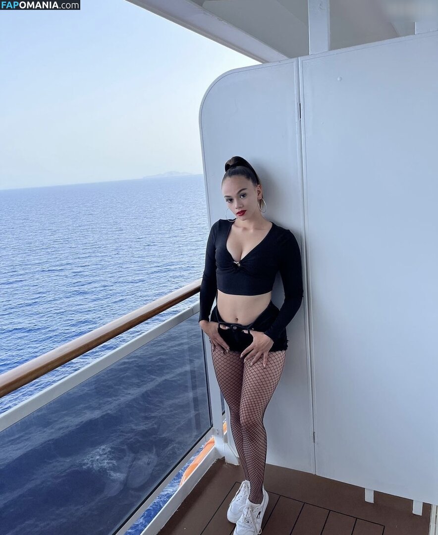 Sophie Gerlach / _.sophie05._ Nu OnlyFans  Photo fuitée #5