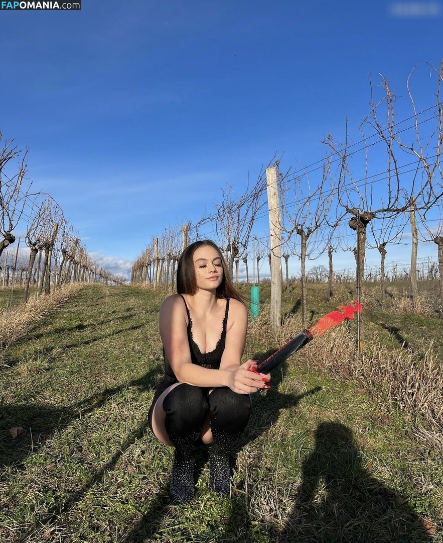 Sophie Gerlach / _.sophie05._ Nu OnlyFans  Photo fuitée #14