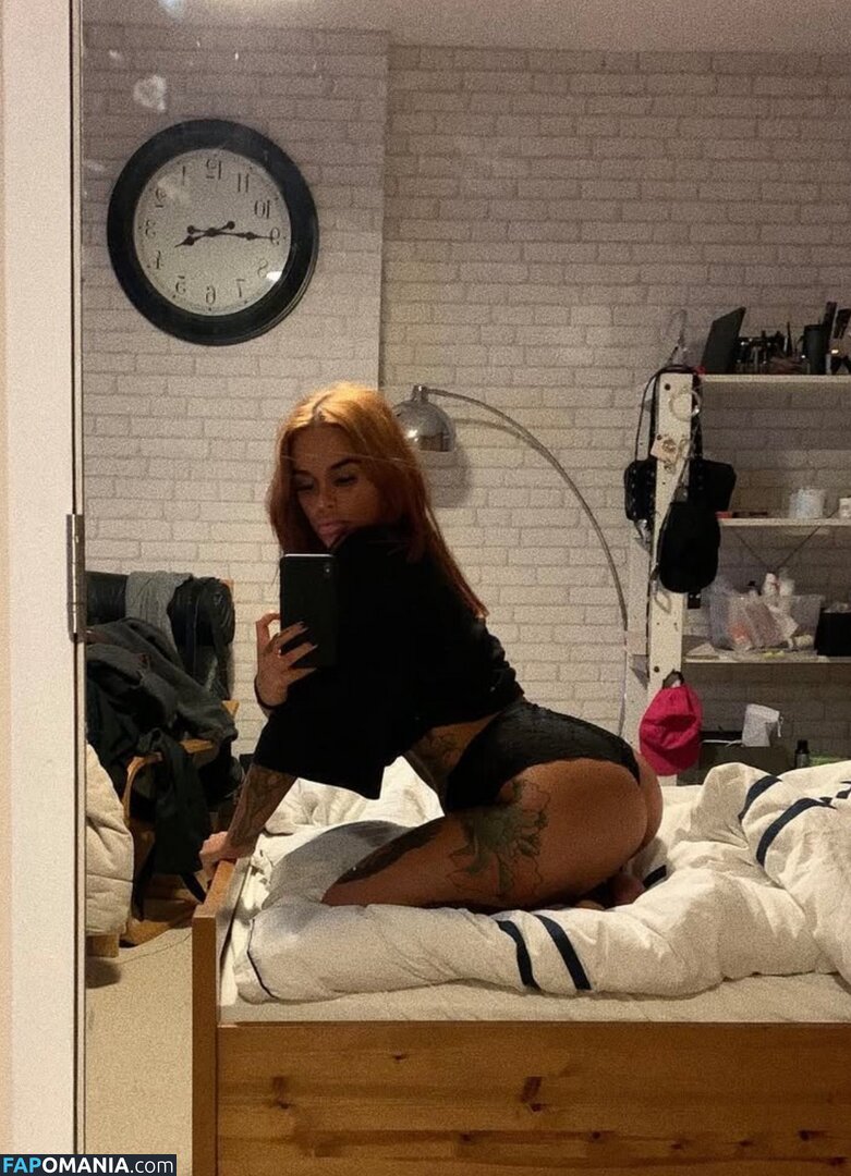 Sophie Henson / https: / sophiehenson Nu OnlyFans  Photo fuitée #7