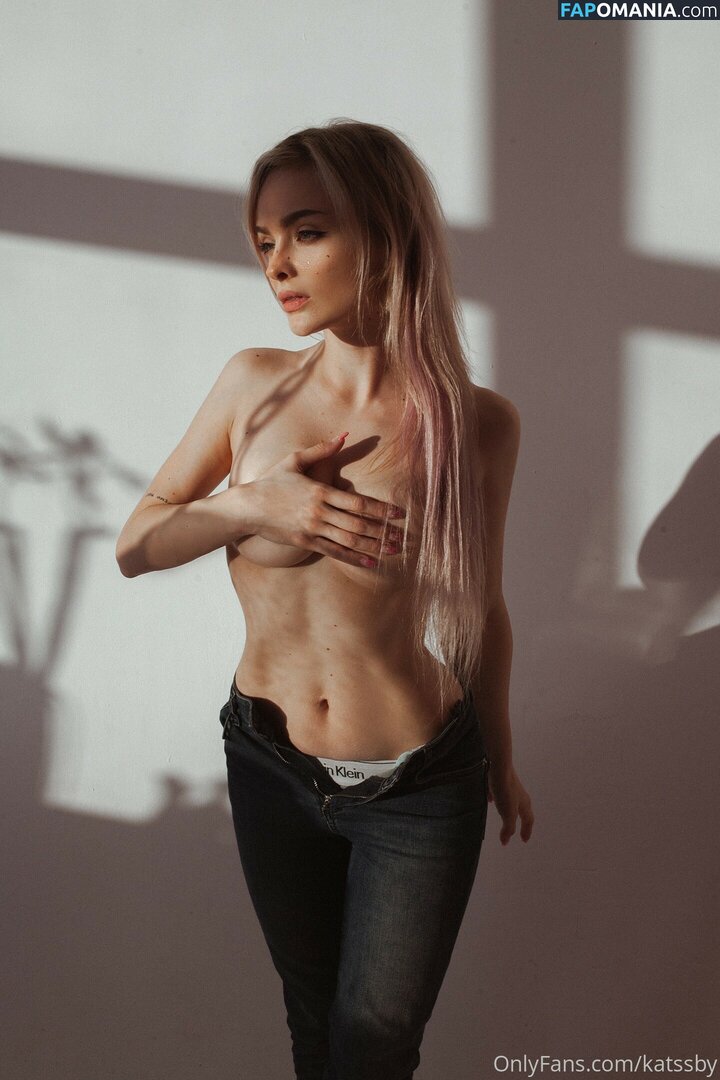 KATSSBY / Sophie Katssby Nu OnlyFans  Photo fuitée #57