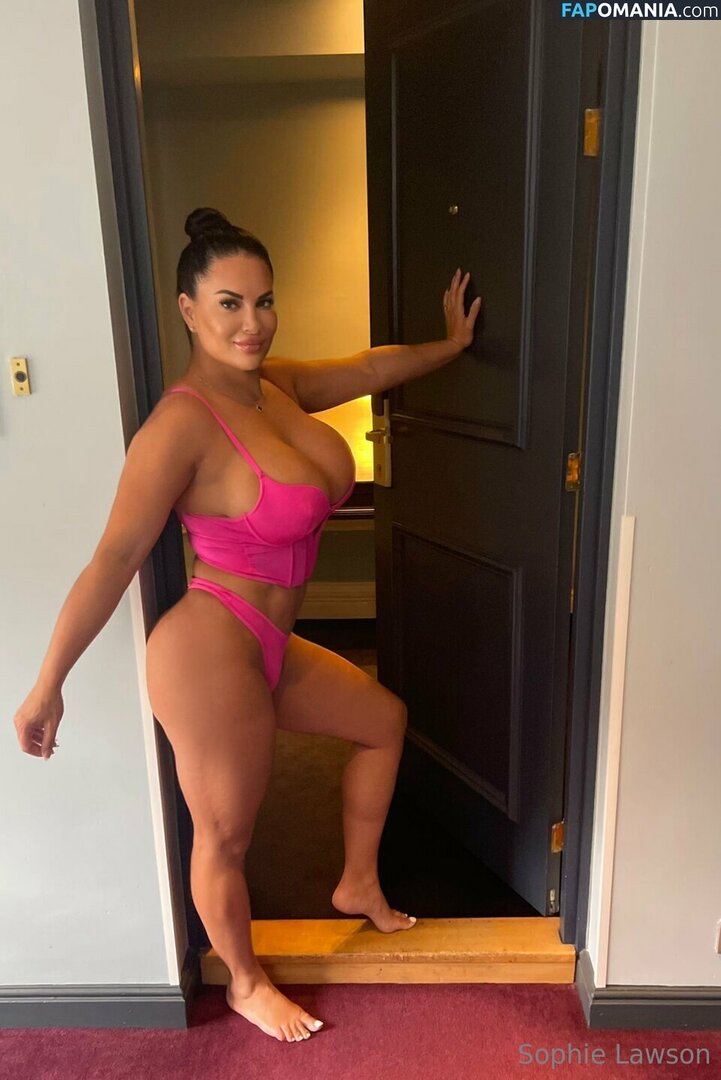 Perv-mom / Sophie Lawson / StepMother / stepmother_x Nu OnlyFans  Photo fuitée #381