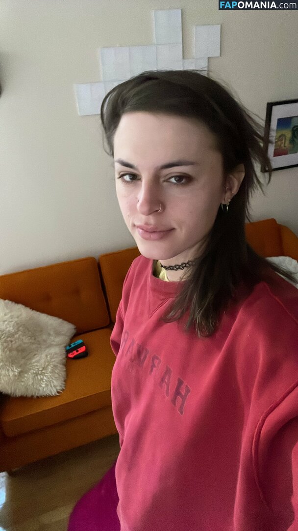 Sophie Lovely / https: / sophie_lovely / sophielovely18 Nu OnlyFans  Photo fuitée #19