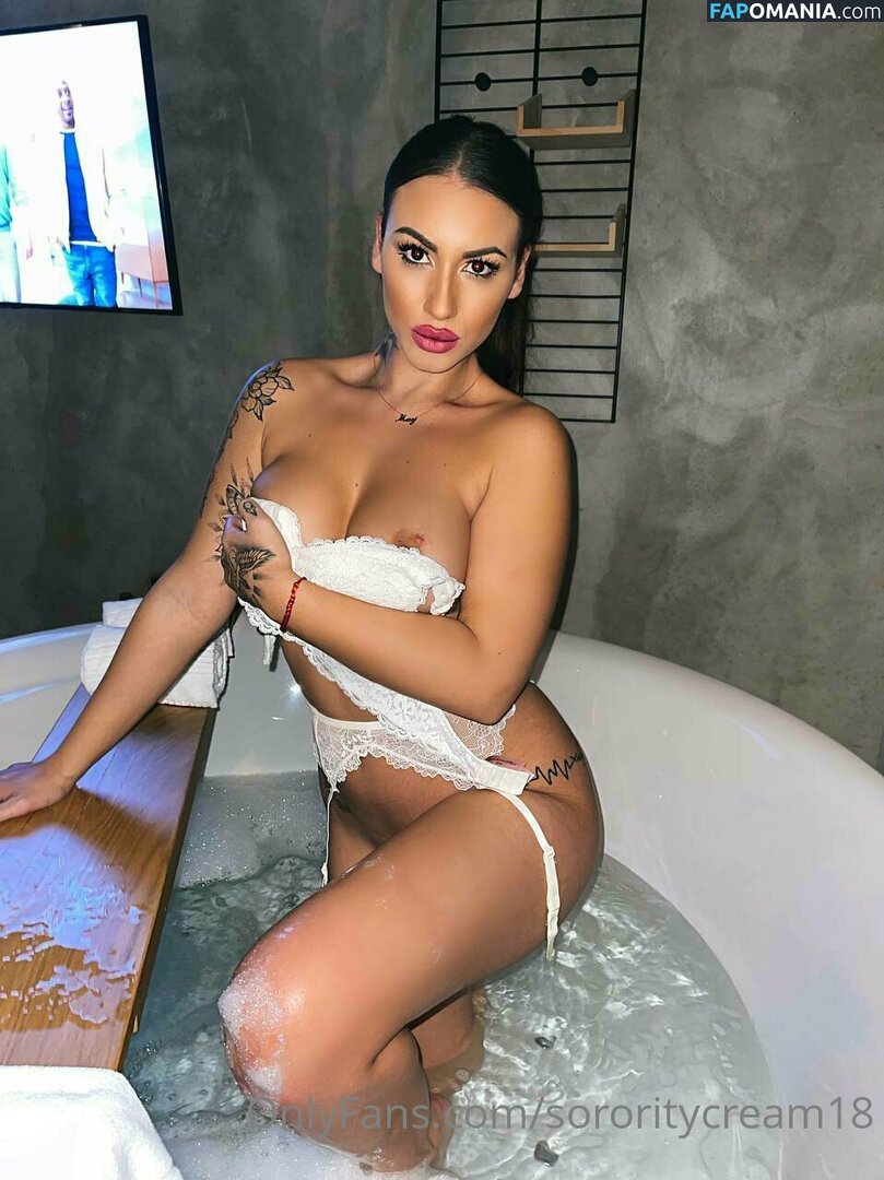 sororitycream18 Nu OnlyFans  Photo fuitée #516