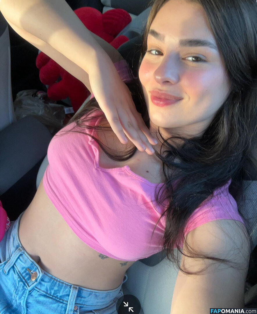 gabby11.09 / spicy.gabs1 / spicygabbs Nu OnlyFans  Photo fuitée #1