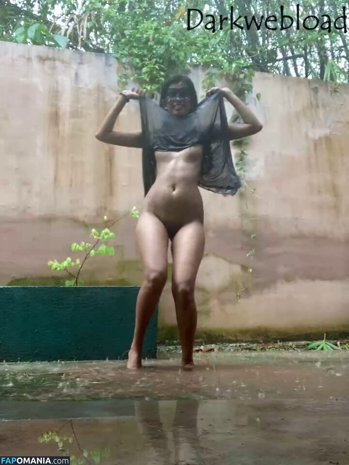 Sri Lanka / Sri Lankan Girls / hashini.guruge / poojaniperera Nu OnlyFans  Photo fuitée #113