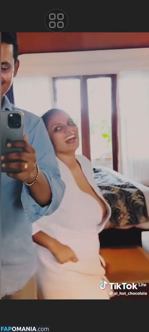 Sri Lanka / Sri Lankan Girls / hashini.guruge / poojaniperera Nu OnlyFans  Photo fuitée #134