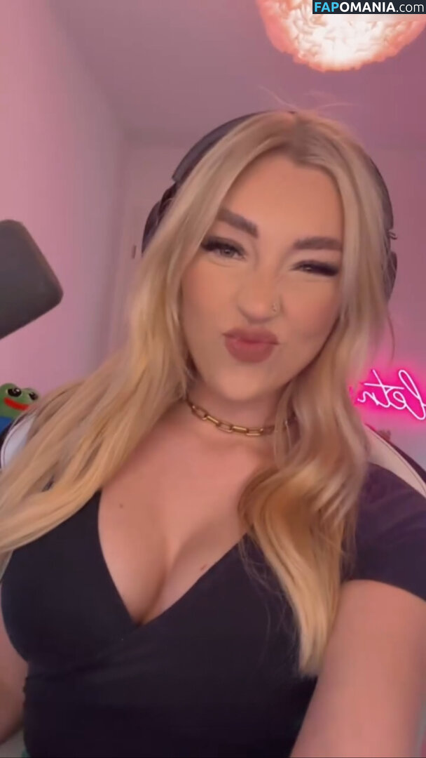 Starletnova / https: Nu OnlyFans  Photo fuitée #6