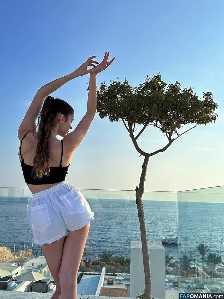 Derwald / Stefania Deriabina / st.efania4105 / st.efania_deriabina / xostefania Nu OnlyFans  Photo fuitée #53