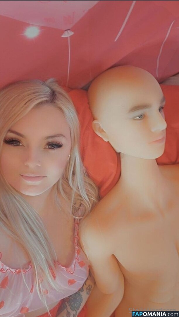 stellacoffin / stellacoffinxx Nu OnlyFans  Photo fuitée #9