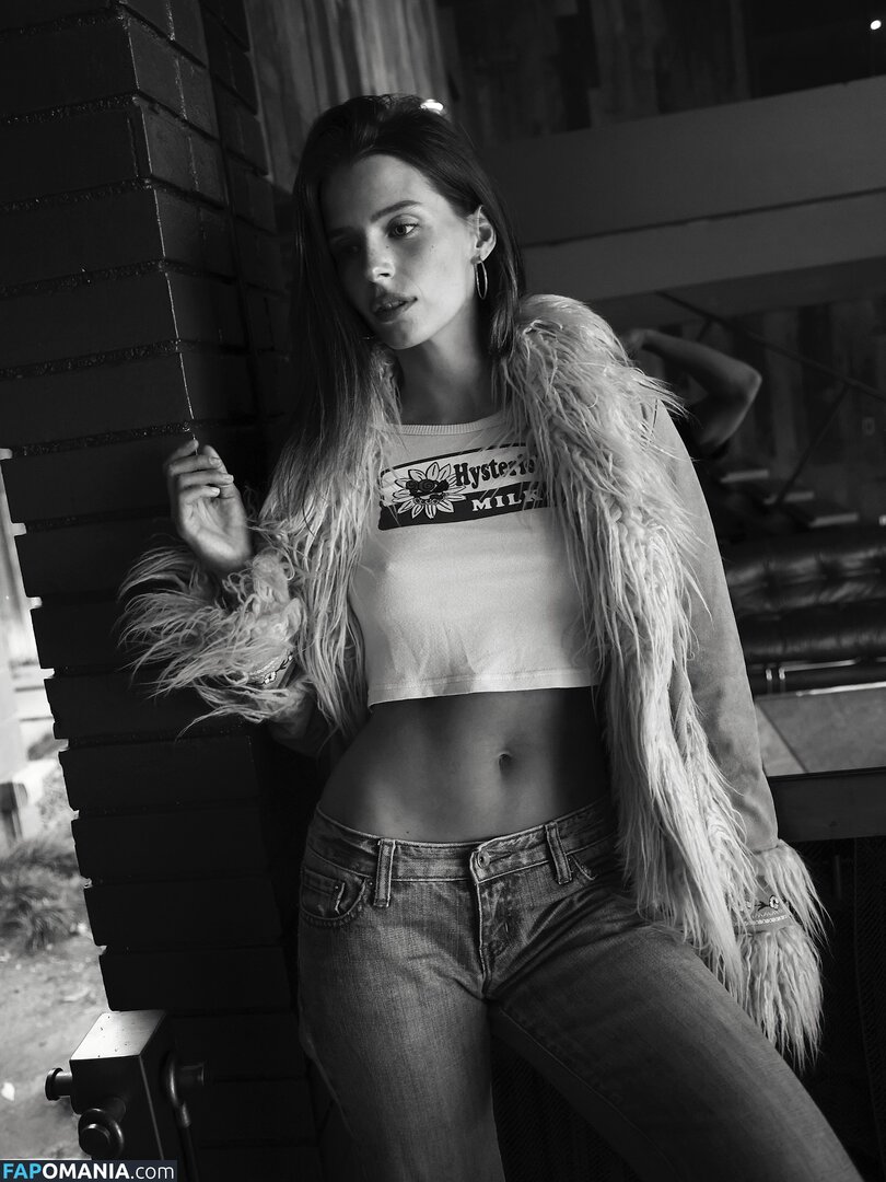 Steph Mandich / shopmononoke / stephmandich Nu OnlyFans  Photo fuitée #215