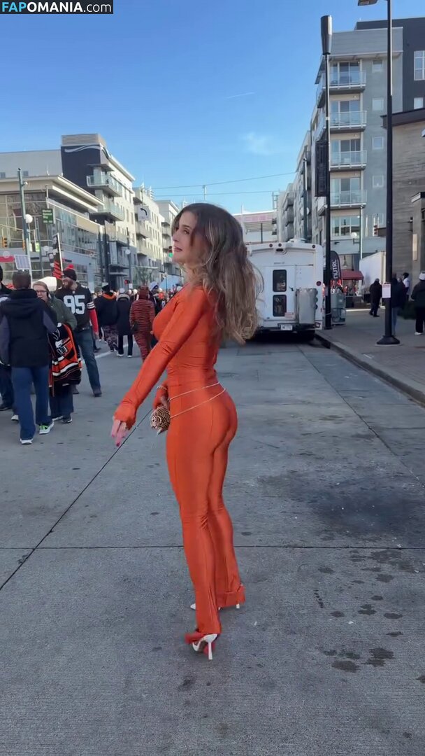 Stephanie Niles / https: / nileees Nu OnlyFans  Photo fuitée #12