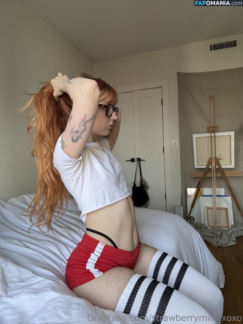 StrawbMilk_xoxo / strawberrymilk__xoxo / strawberrymilk_xoxo Nu OnlyFans  Photo fuitée #5