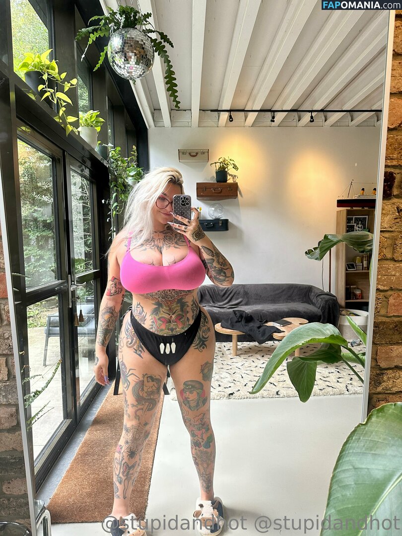 krispypinaham / stupiderandhotter Nu OnlyFans  Photo fuitée #22