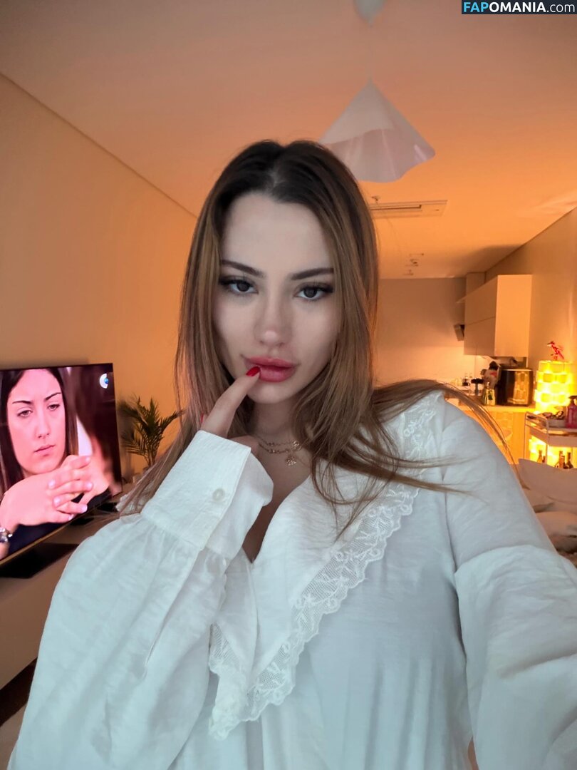 Su Balcı / sublcc Nu OnlyFans  Photo fuitée #1