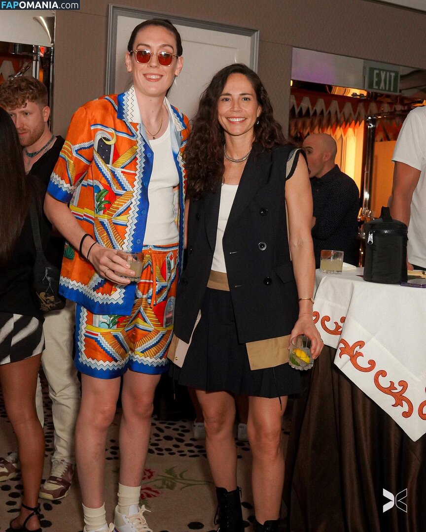 Sue Bird / WNBA Player / https: / s10bird / sbird10 Nu OnlyFans  Photo fuitée #14