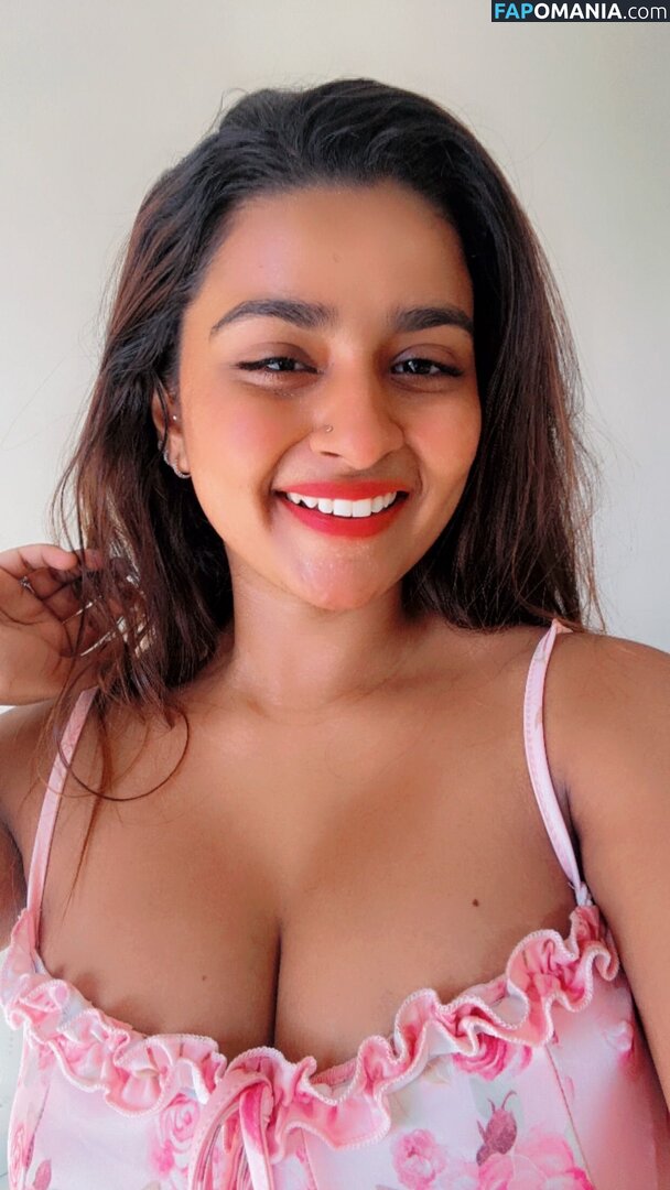 Suhana Khan / __suhuuu__ Nu OnlyFans  Photo fuitée #1