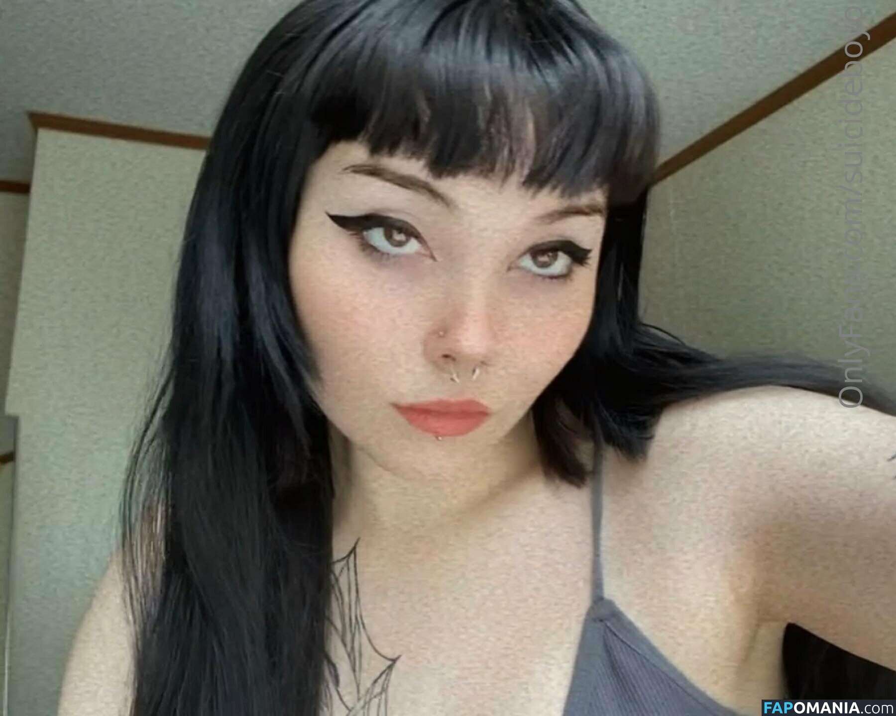 Suicideboyo / https: / kreature_girl Nu OnlyFans  Photo fuitée #2