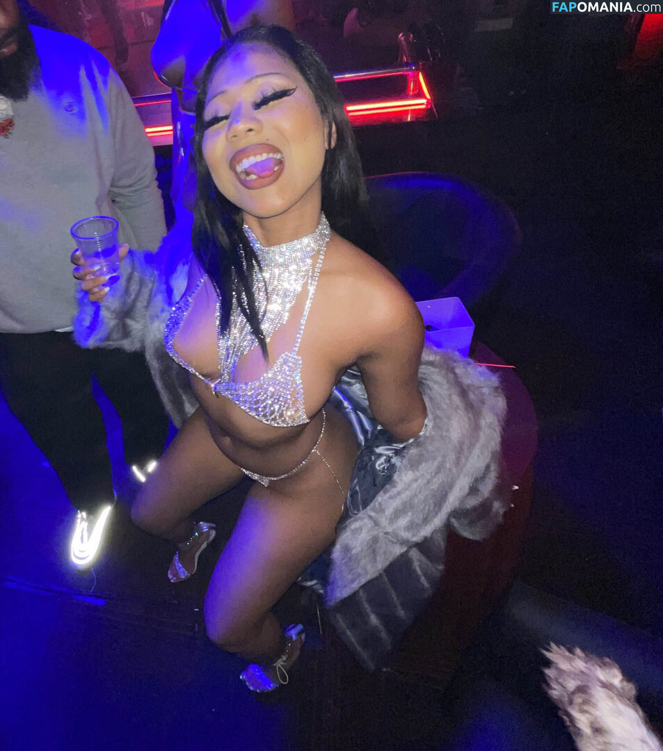 SUKIIBABY / Sukibaby / singsukibaby Nu OnlyFans  Photo fuitée #34