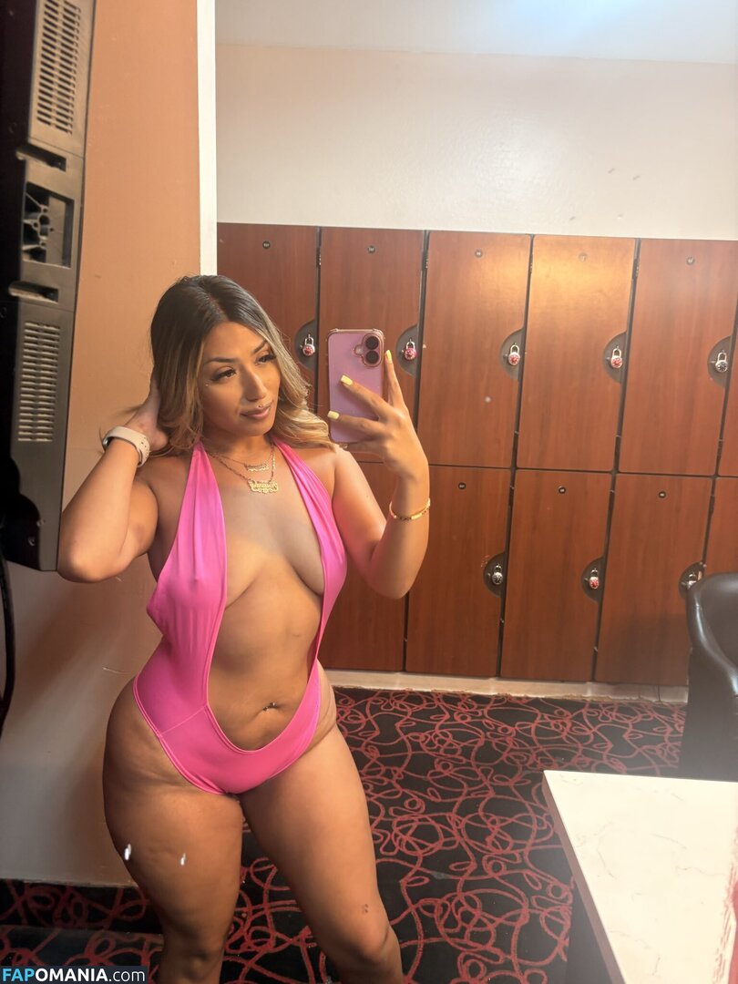 a.mariee28 / https: / sukiwithagoodcoochie Nu OnlyFans  Photo fuitée #3