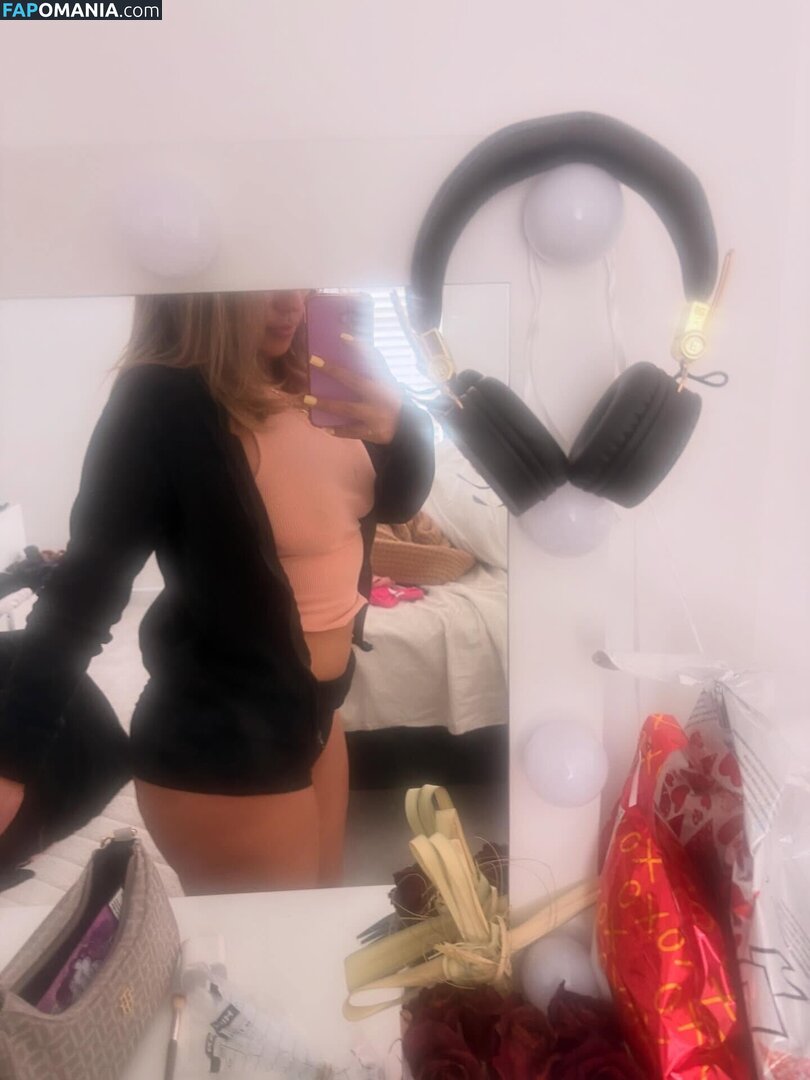 a.mariee28 / https: / sukiwithagoodcoochie Nu OnlyFans  Photo fuitée #15