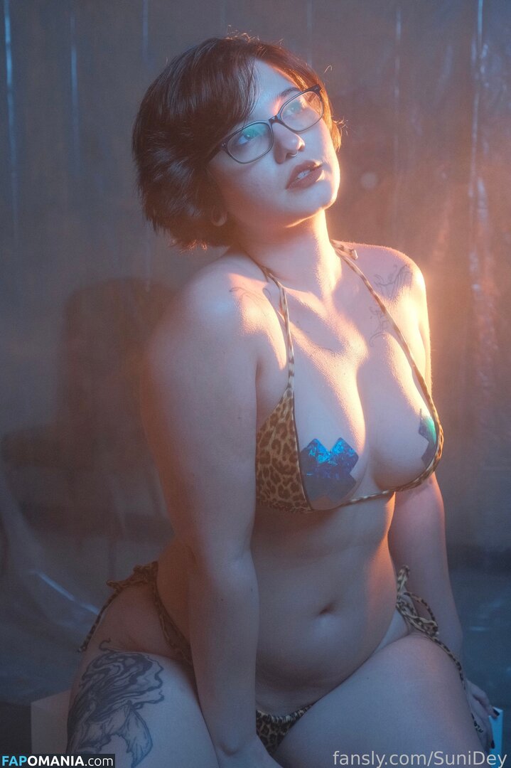 SuniDey / sunidey_ Nu OnlyFans  Photo fuitée #328