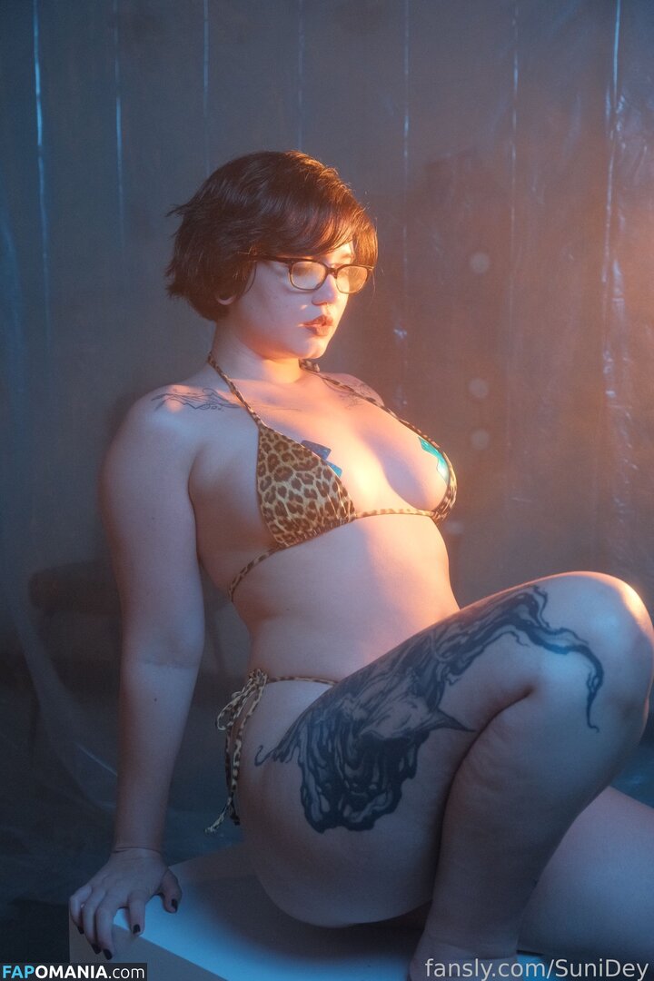SuniDey / sunidey_ Nu OnlyFans  Photo fuitée #332