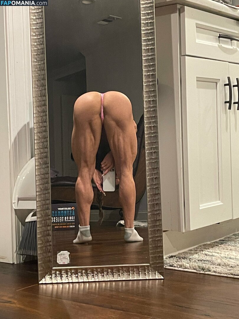 Buffbunny69 / Sunny Andrews / drsunnyandrews / sunnyandrews Nu OnlyFans  Photo fuitée #86