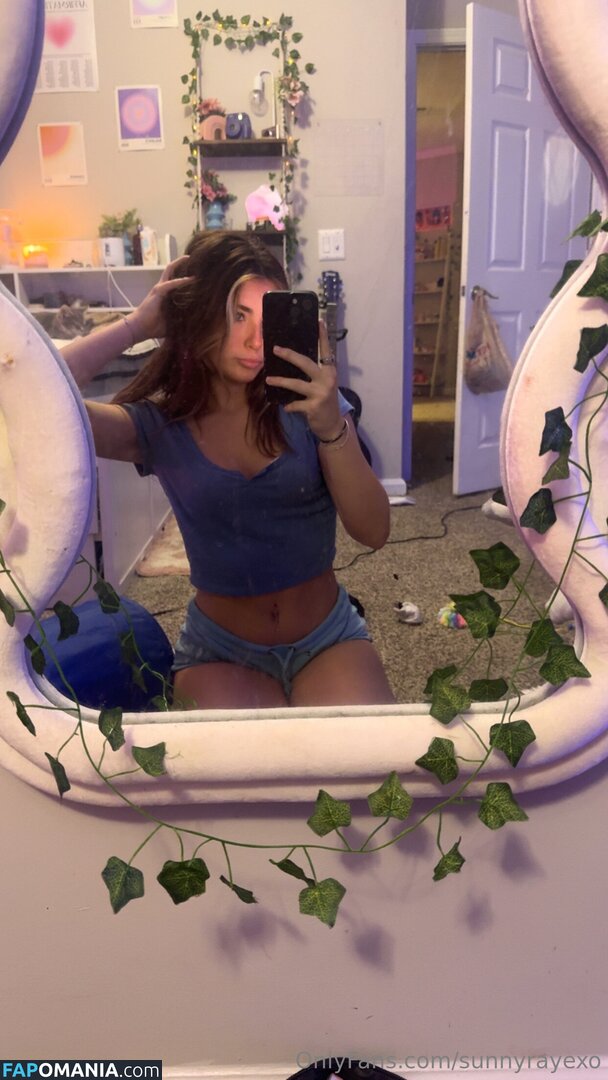 https: / sunnyrayexo / sunnyrayexoxo / sunnyrayxo / sunnyrayyxo Nu OnlyFans  Photo fuitée #3