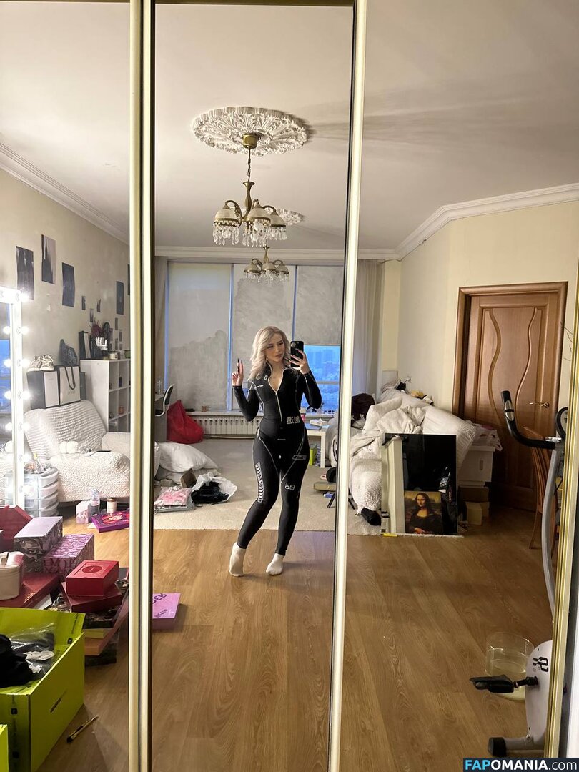 Sveta Sollar / svetasollar Nu OnlyFans  Photo fuitée #165