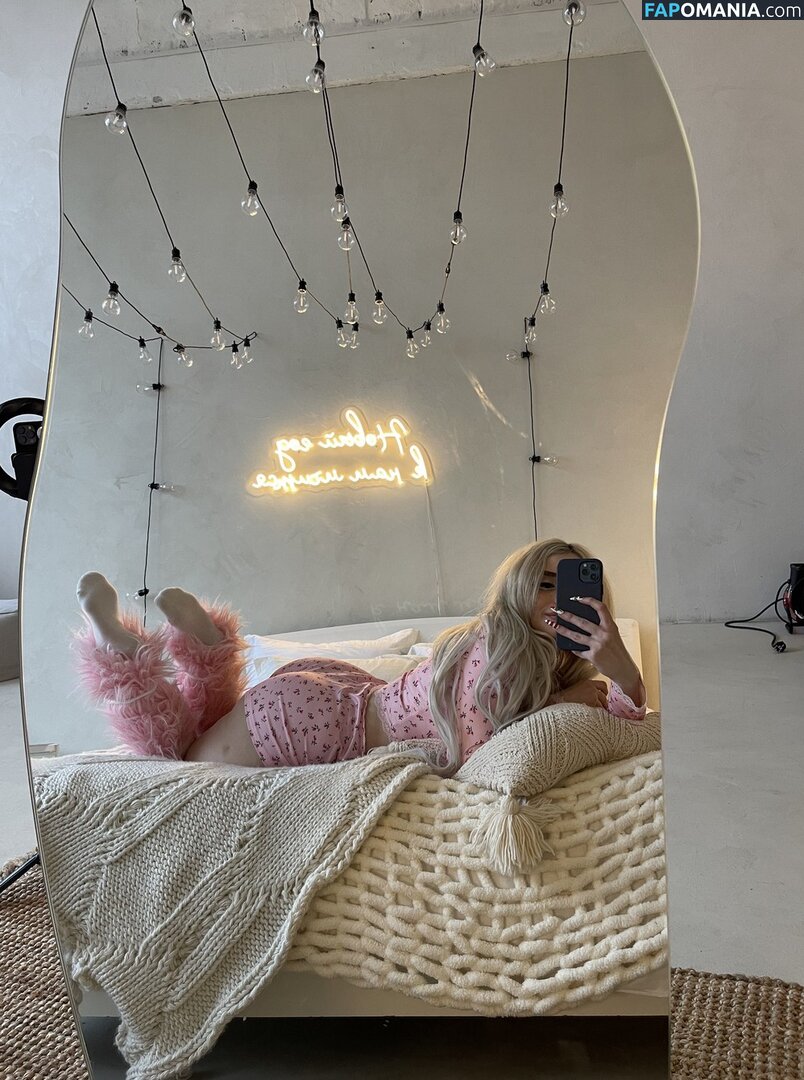Sveta Sollar / svetasollar Nu OnlyFans  Photo fuitée #174
